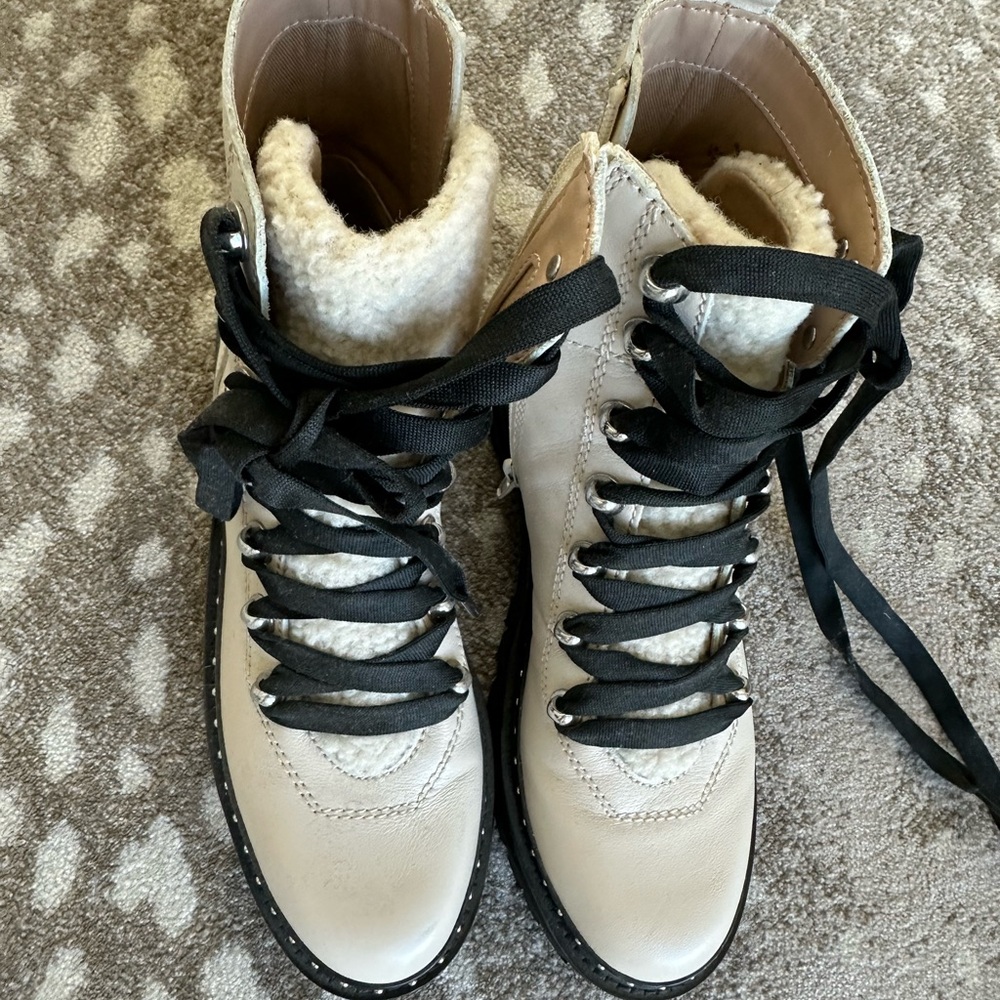 Women's Cream Lace-Up Boots - Picture 3 of 3
